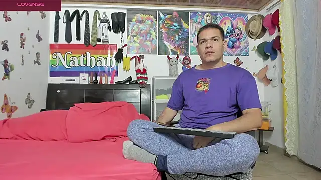 Snapshot of nathan_sanchez chatting on October 11, 5:17 am nathan sanchez online show from October 11, 5:17 am