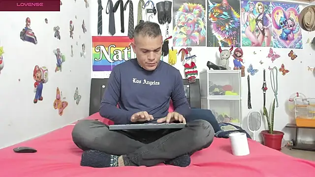 Snapshot of nathan_sanchez chatting on October 19, 9:10 am nathan sanchez online show from October 19, 9:10 am