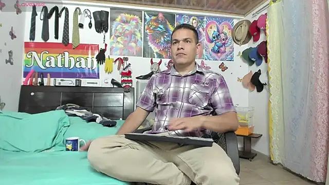 nathan sanchez online show from October 31, 5:08 am