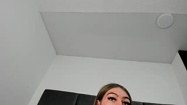 Lizz Luna online show from October 17, 2:19 pm