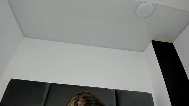 Lizz Luna online show from November 4, 7:13 pm