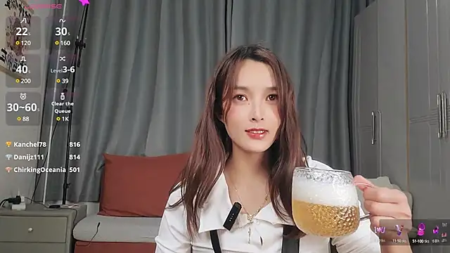 Snapshot of Youth3_ chatting on February 8, 3:42 pm Youth3 online show from February 8, 3:42 pm