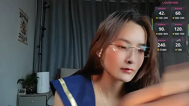 Snapshot of Youth3_ chatting on March 15, 2:23 pm Youth3 online show from March 15, 2:23 pm