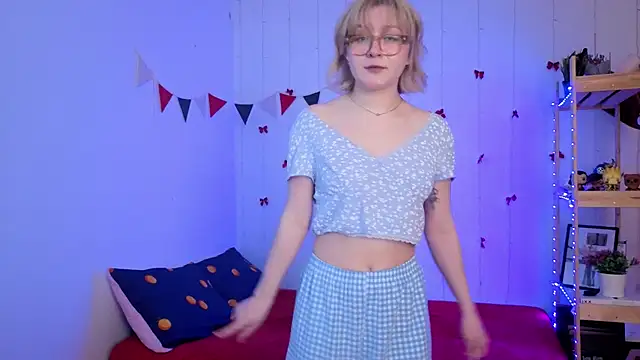 leazy peazy online show from February 10, 5:44 am