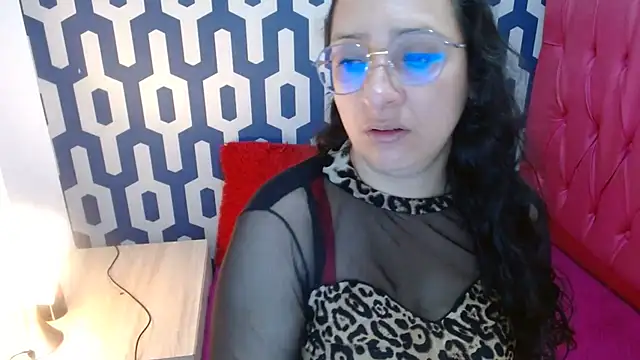Snapshot of sarax_ximena chatting on October 19, 6:36 am sarax ximena online show from October 19, 6:36 am