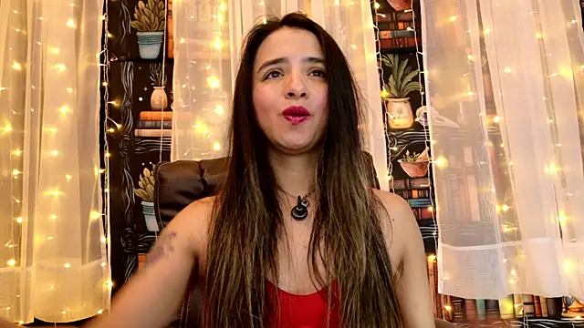 Snapshot of julietta___jackson chatting on July 7, 11:09 pm julietta jackson online show from July 7, 11:09 pm
