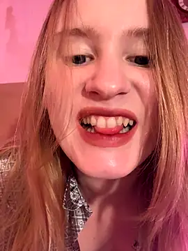 saint cat25 online show from December 3, 8:40 pm