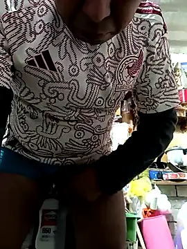 Snapshot of rayhot69 chatting on January 28, 5:35 pm rayhot69 online show from January 28, 5:35 pm