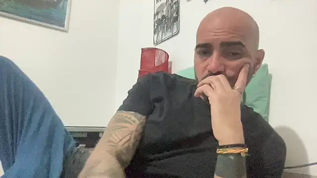 Snapshot of alessandromori91 chatting on September 29, 7:08 pm alessandromori91 online show from September 29, 7:08 pm