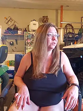 MsShelby40 online show from April 14, 11:11 pm