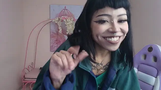 Violetta Suky online show from March 6, 1:03 pm