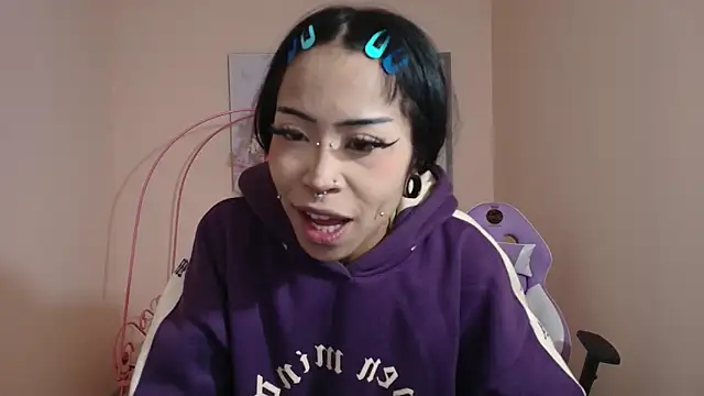 Violetta Suky online show from March 14, 1:13 pm