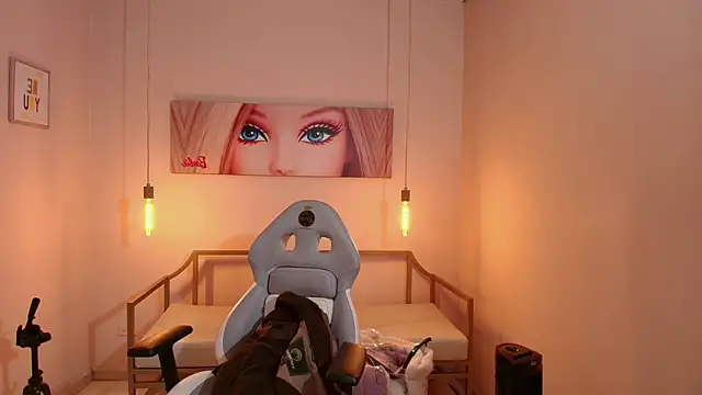 Violetta Suky online show from March 18, 2:26 pm