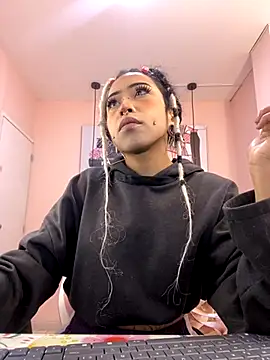 Violetta Suky online show from October 13, 12:49 pm