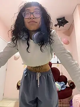 Violetta Suky online show from November 11, 12:49 pm