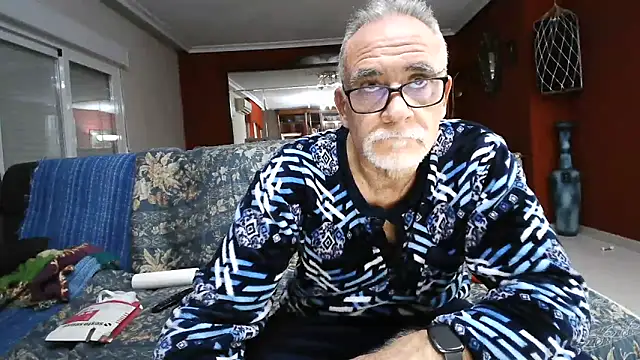 maduroguapo online show from February 18, 10:14 pm