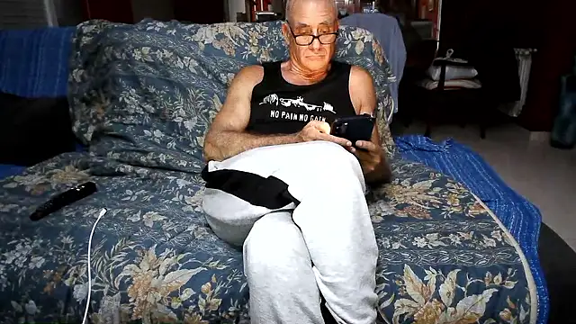 maduroguapo online show from April 16, 8:53 pm