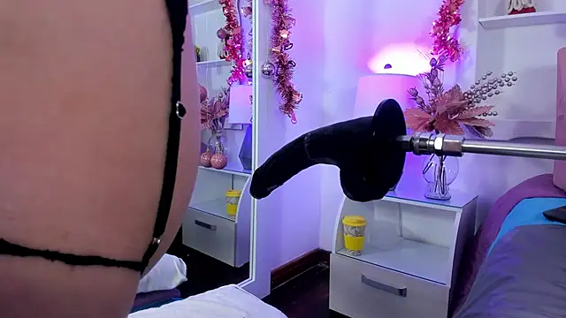 Jenifer Diaz online show from December 23, 4:39 pm