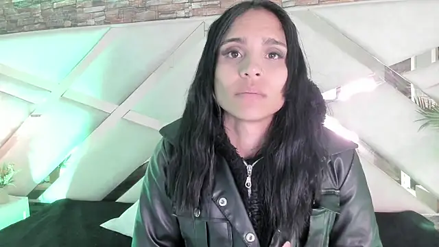 sophie pariss online show from December 20, 2:51 am