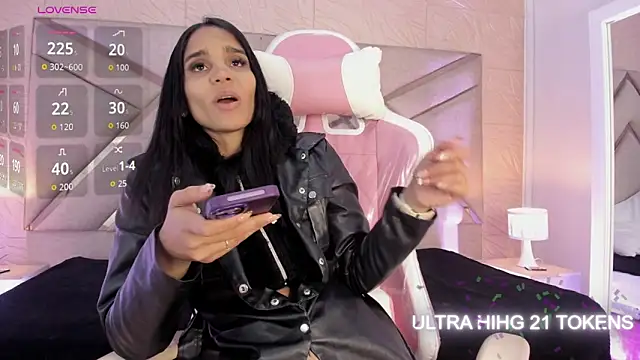 sophie pariss online show from March 30, 2:01 am