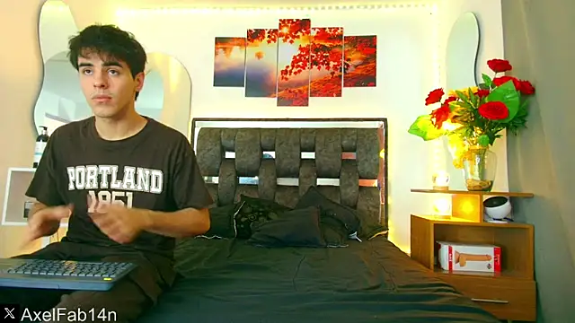 Alex and Fabian online show from February 3, 6:07 pm