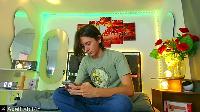 Alex and Fabian online show from February 9, 6:58 pm