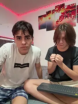 Alex and Fabian online show from February 26, 5:06 am