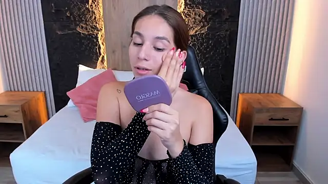 maroly 21 online show from March 8, 2:01 am