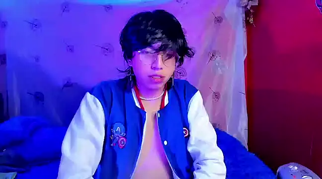 Snapshot of AnggelONfiree chatting on December 30, 7:04 am AnggelONfiree online show from December 30, 7:04 am