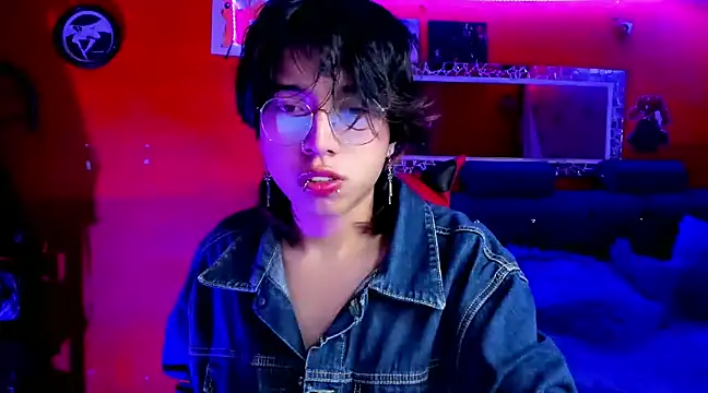 Snapshot of AnggelONfiree chatting on February 2, 2:59 am AnggelONfiree online show from February 2, 2:59 am