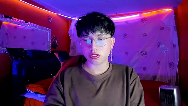 Snapshot of AnggelONfiree chatting on September 17, 5:31 am AnggelONfiree online show from September 17, 5:31 am