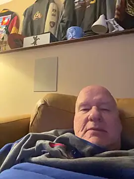 Snapshot of clearcock chatting on October 13, 5:18 am clearcock online show from October 13, 5:18 am