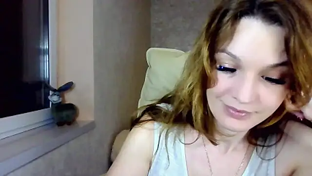 impossibleluna online show from February 8, 6:55 pm