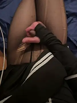 Snapshot of egirl711 chatting on January 24, 3:32 am egirl711 online show from January 24, 3:32 am