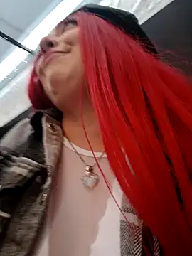 madelaine- online show from December 28, 10:23 pm