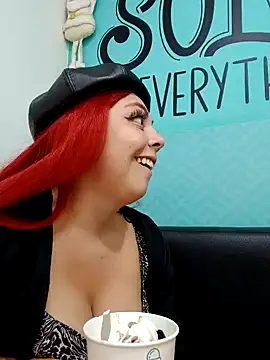 madelaine- online show from December 30, 7:53 pm