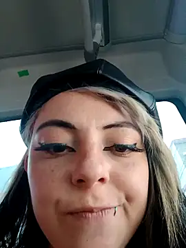 madelaine- online show from January 5, 9:14 pm