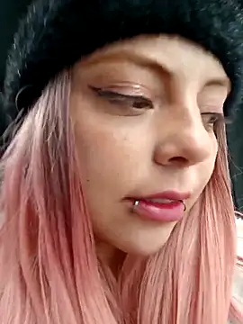 madelaine- online show from March 17, 6:53 pm