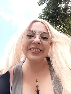 madelaine- online show from March 13, 7:42 pm