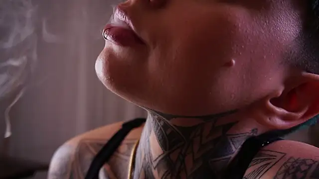 AliceShazaham  online show from January 26, 9:40 am