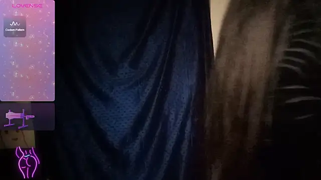 Snapshot of Sheela_oshovadi chatting on December 23, 1:03 pm Sheela oshovadi online show from December 23, 1:03 pm