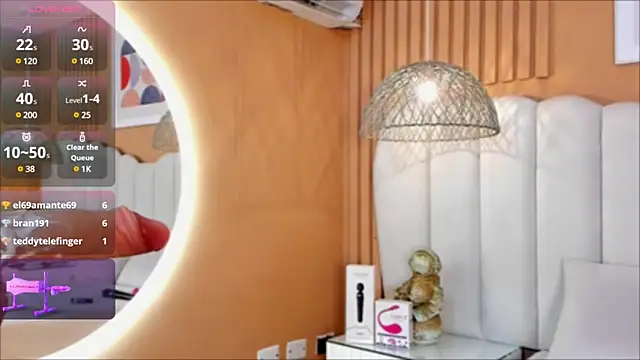 zia cooper online show from February 7, 9:37 pm