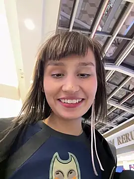 Snapshot of bigbabykiki chatting on February 1, 4:22 pm bigbabykiki online show from February 1, 4:22 pm