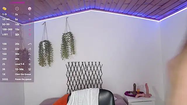 karla charloby online show from October 14, 2:18 pm