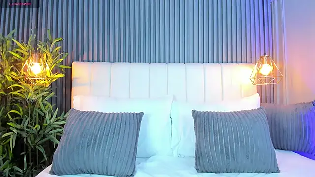 LinaGlam online show from September 25, 10:46 pm