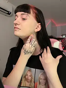 Snapshot of Vailyreb_ chatting on April 3, 3:04 am Vailyreb online show from April 3, 3:04 am