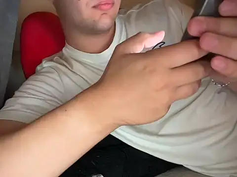 DaddysLittleBoyp online show from November 7, 8:42 pm