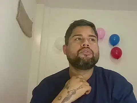GABRIELGARCIA1313 online show from July 20, 4:42 pm