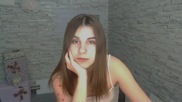 Snapshot of Sweet_Doll_Luna chatting on December 7, 5:42 pm Sweet Doll Luna online show from December 7, 5:42 pm