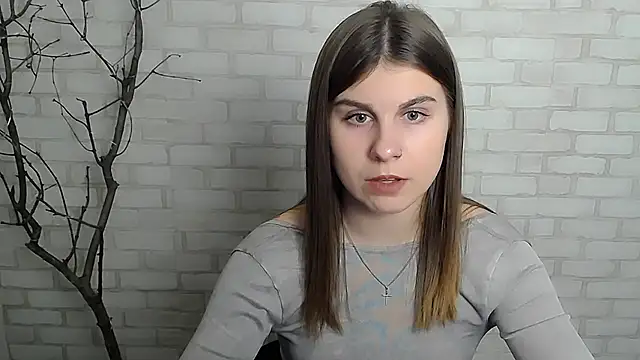 Snapshot of Sweet_Doll_Luna chatting on December 19, 1:29 pm Sweet Doll Luna online show from December 19, 1:29 pm